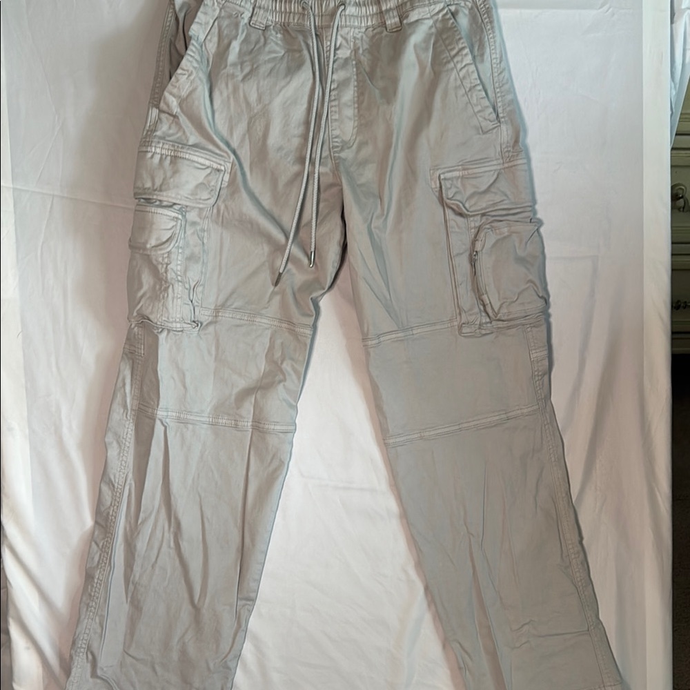 PacSun Gray Cargo Pants Essential